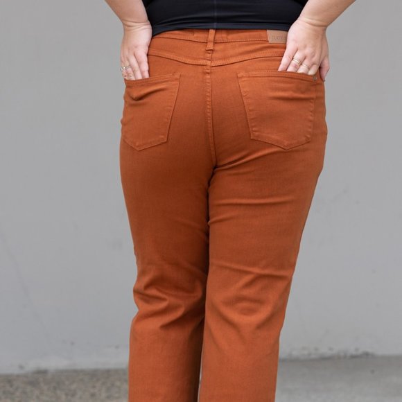 Judy Blue Full Size Feeling Special Pocket Jeans - Picture 9 of 12